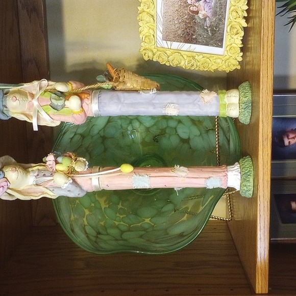 Easter Bunny Couple - Picture 5 of 5